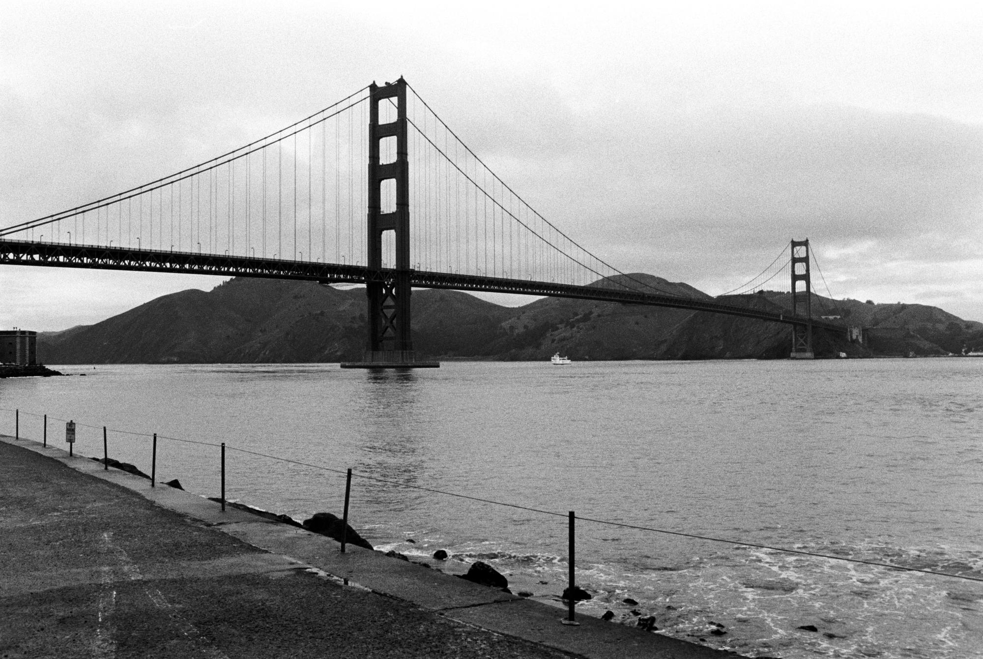 California (Black & White) - Golden Gate #4