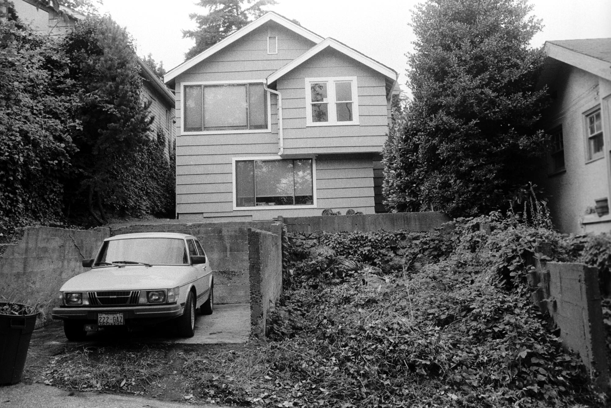 Seattle (Black & White) - Queen Anne Home