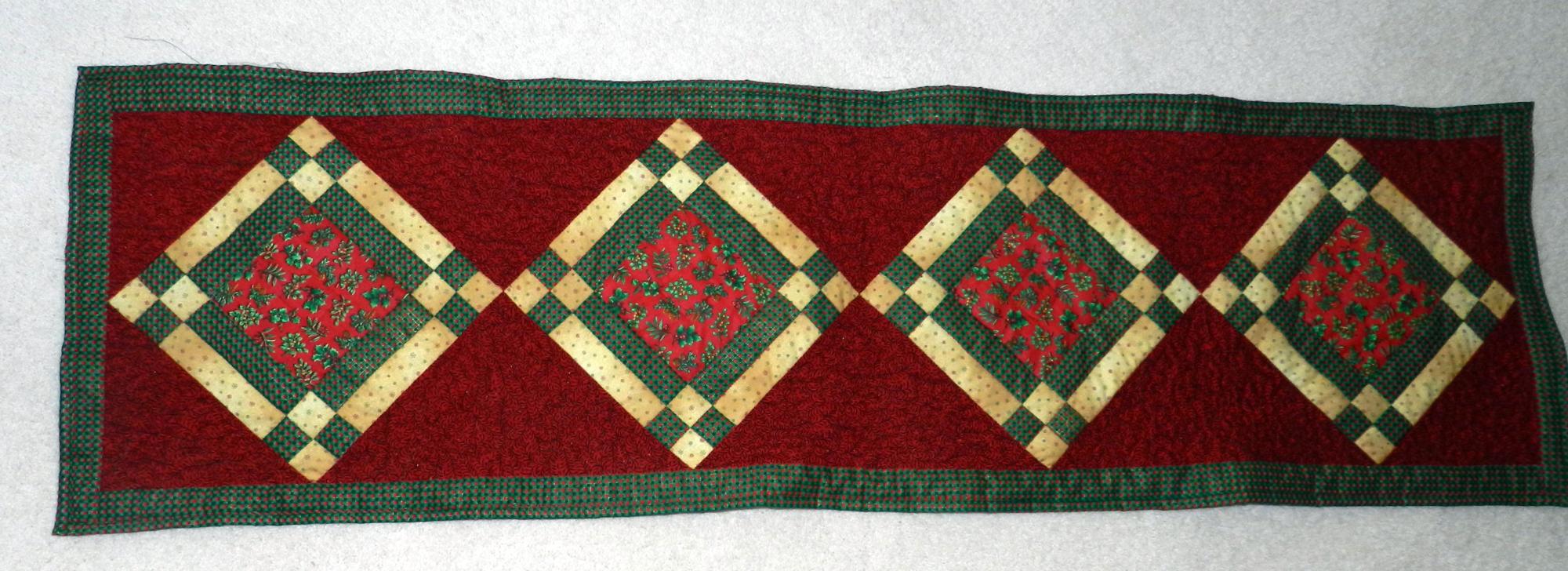 Barbaras Crafts - Table Runner #1