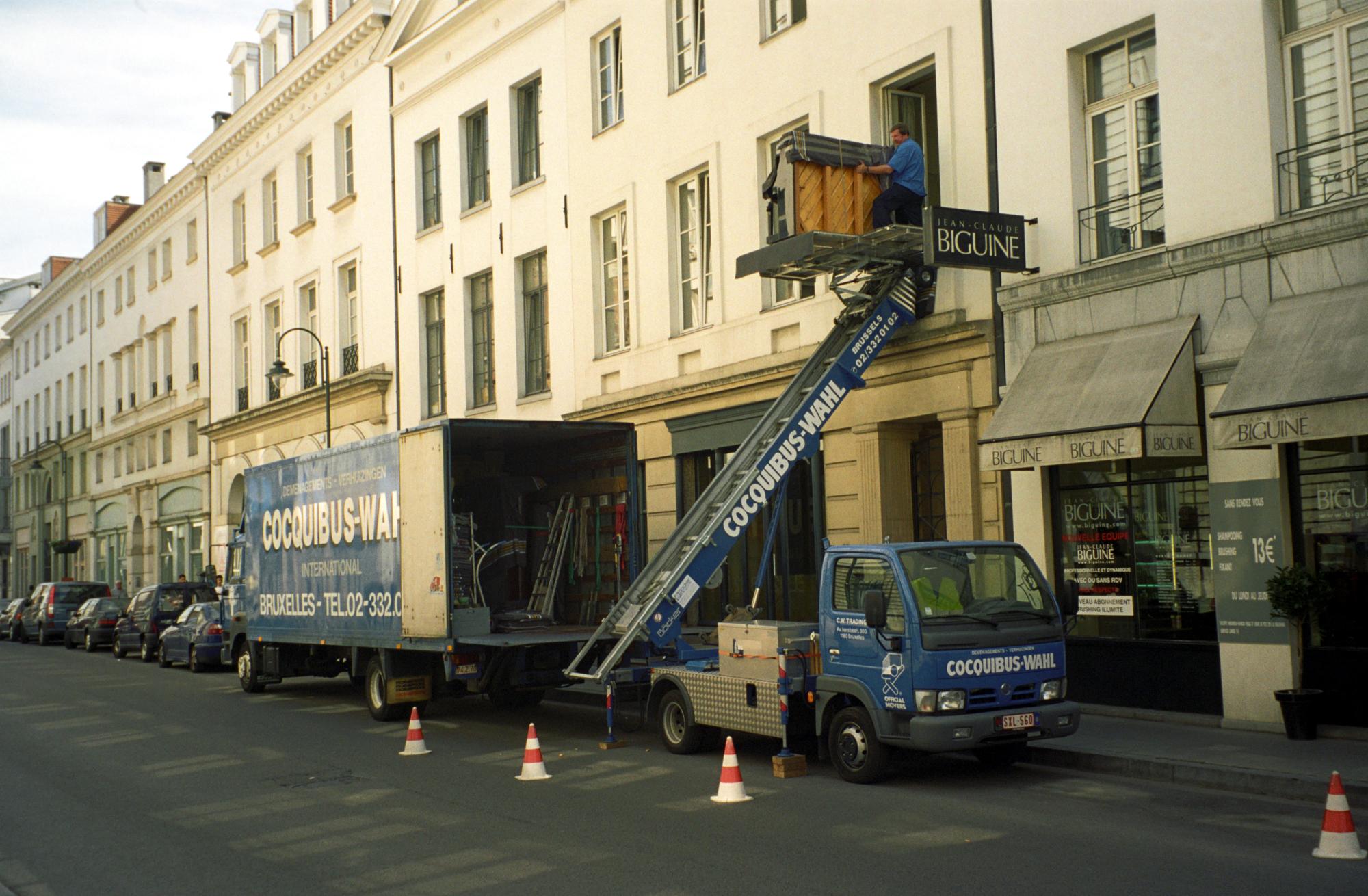 Brussels (2001-2007) - Piano Moving
