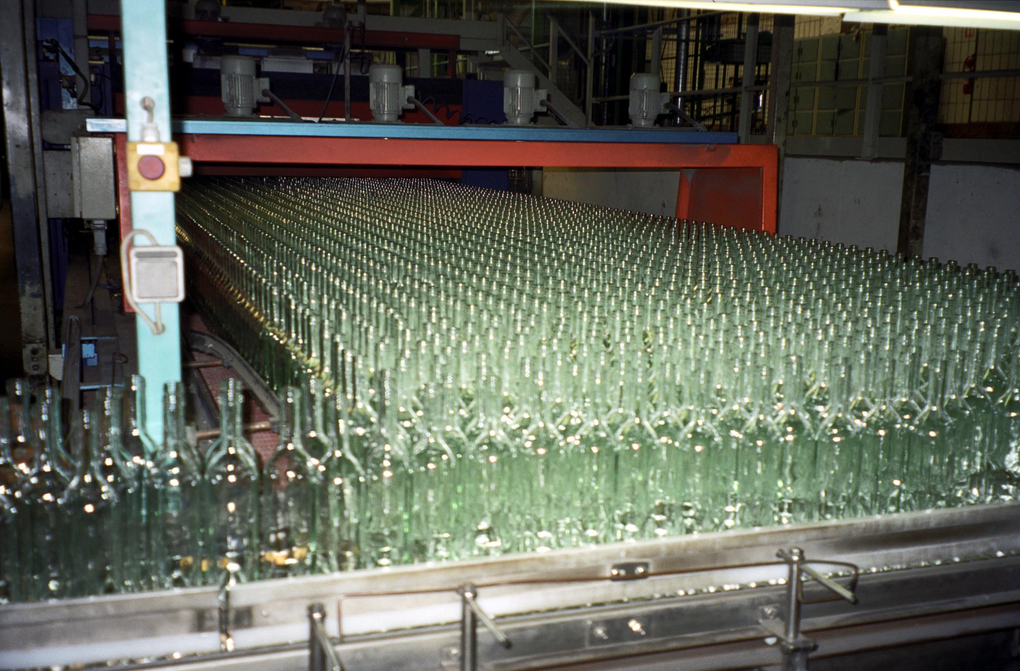 Dresden (2001) - Bottle Manufacturing #4