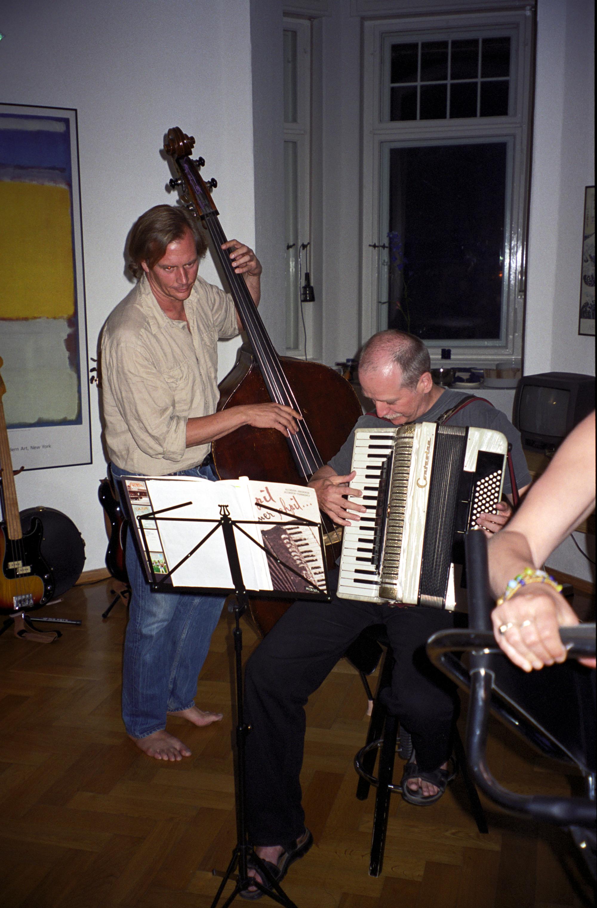 Dresden (2003-2004) - Tim Klaus Playing