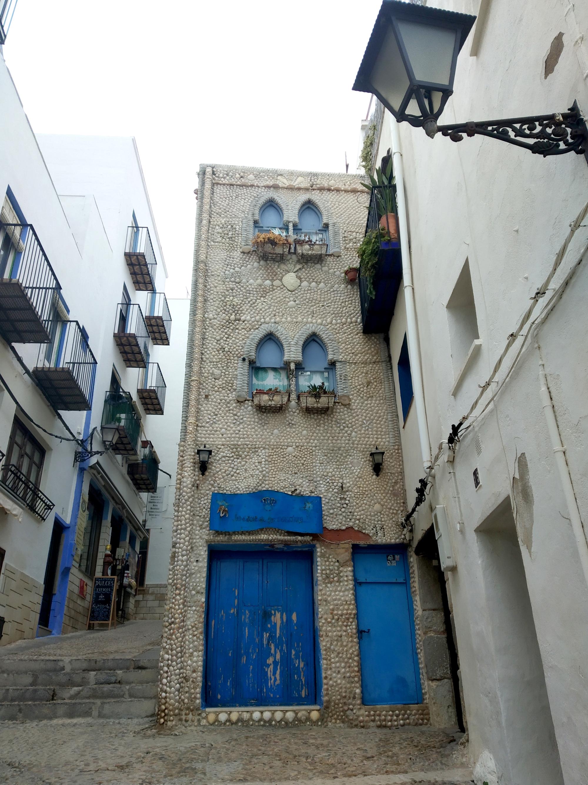 Peniscola - Rock Facade