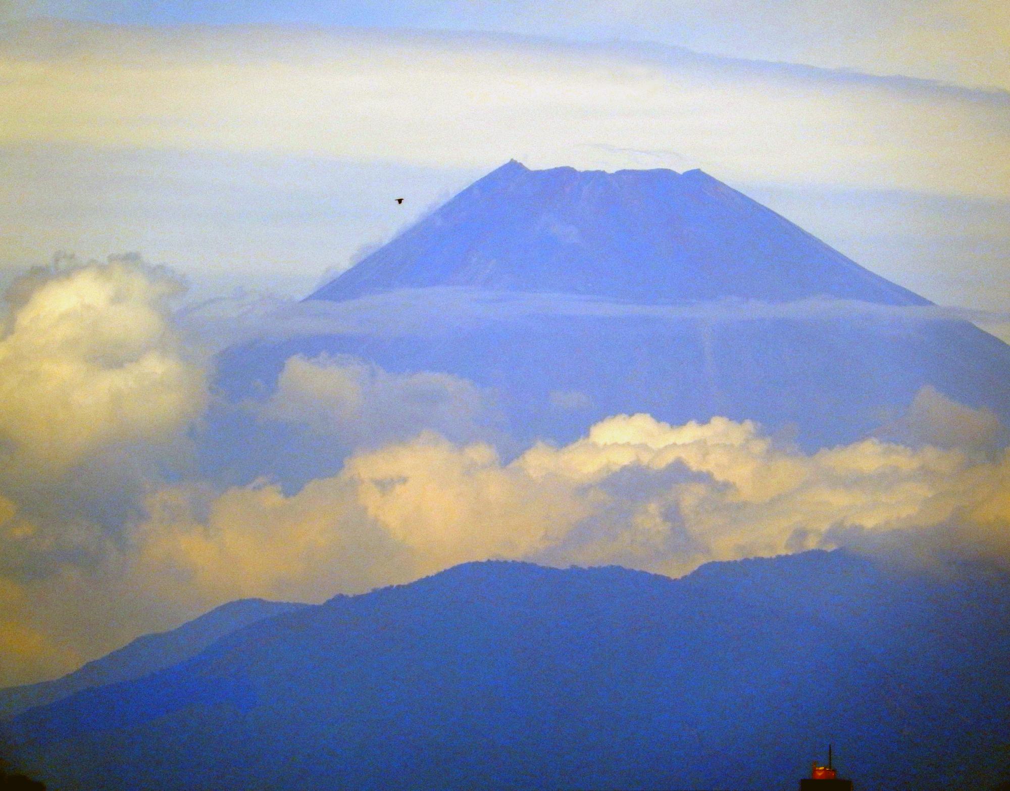 Numazu - Mt Fuji Closeup
