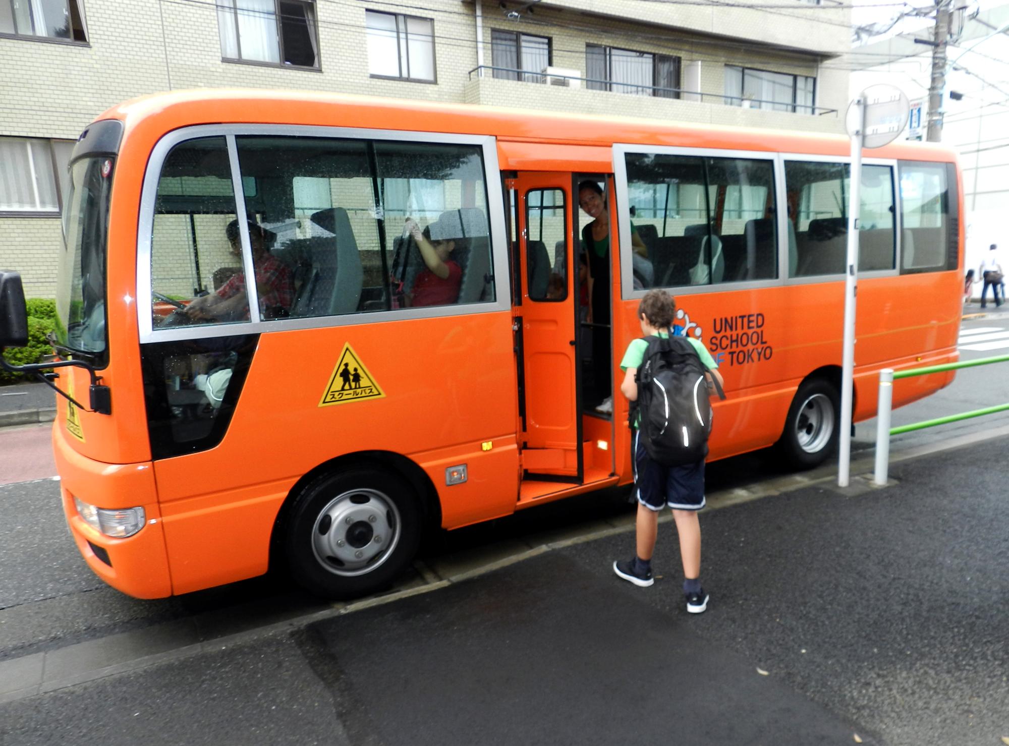 United School of Tokyo (2015-2017) - School Bus