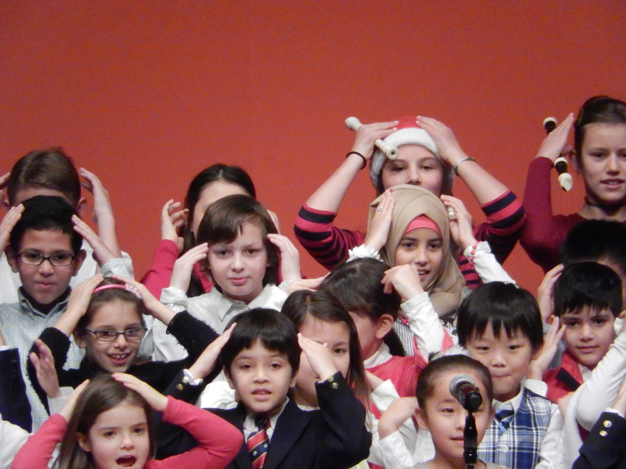 United School of Tokyo (2015-2017) - Christmas Performance #4