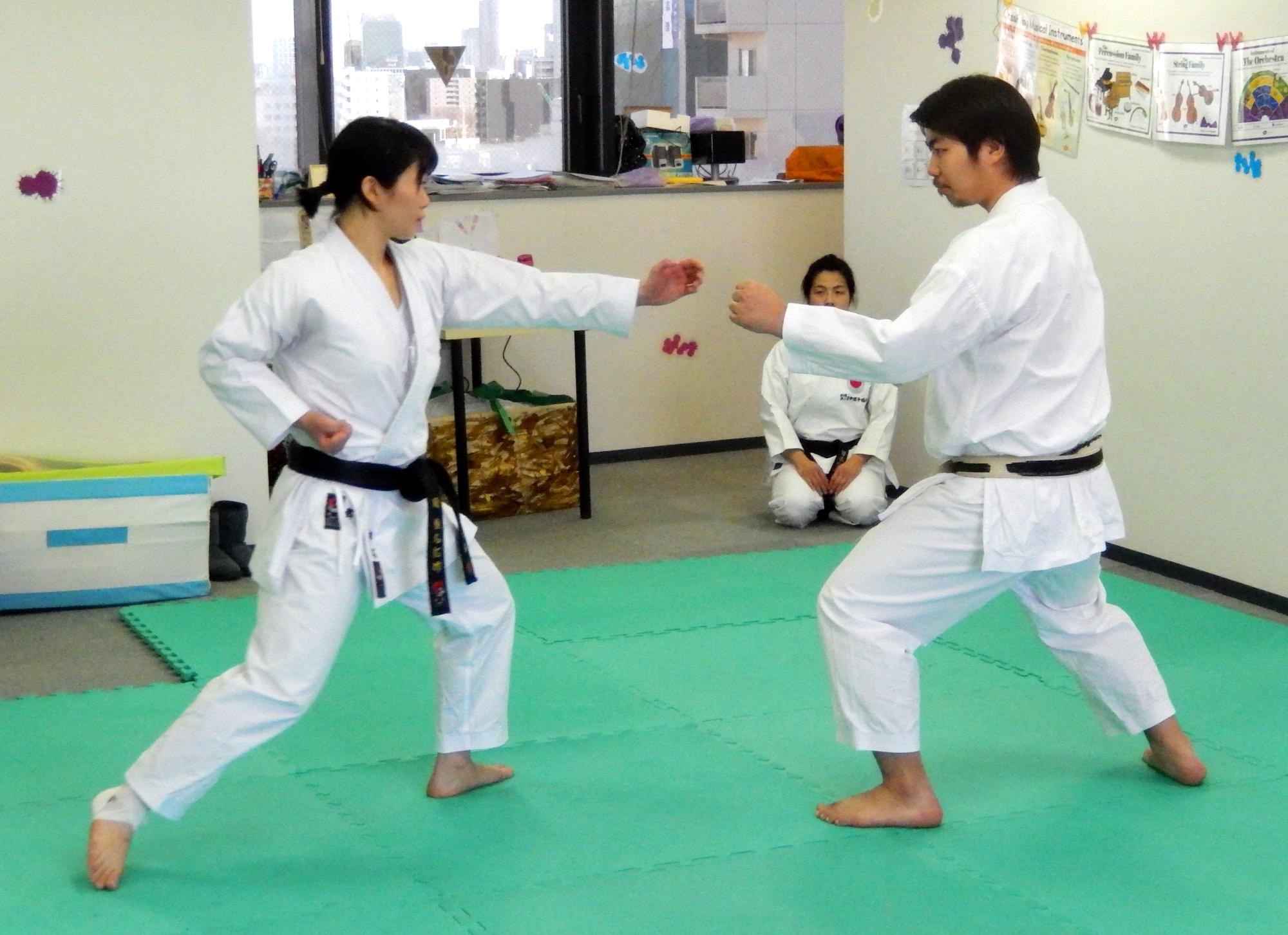 United School of Tokyo (2015-2017) - Karate Demo #08