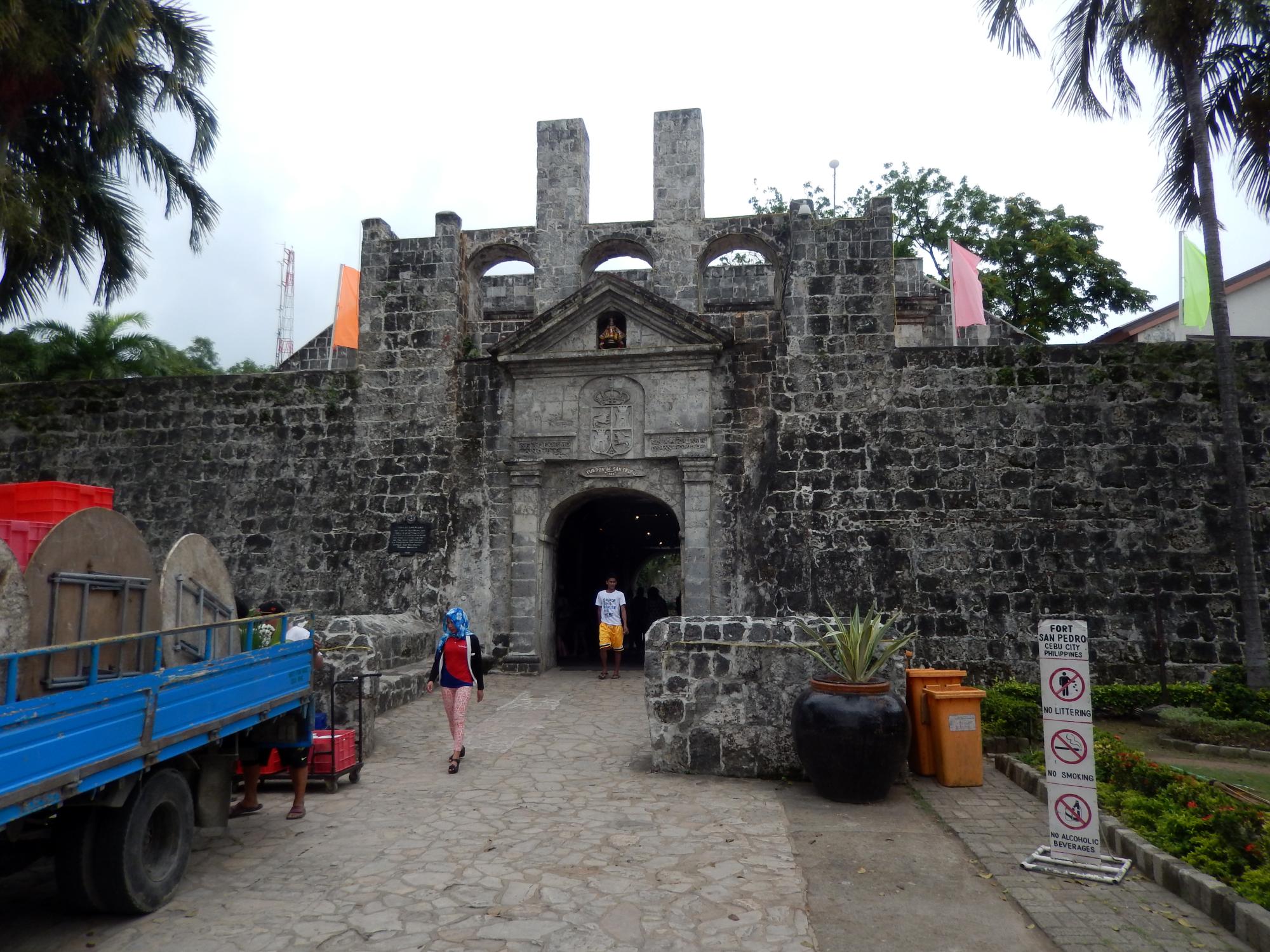 Cebu (2017) - Fort San Pedro #1