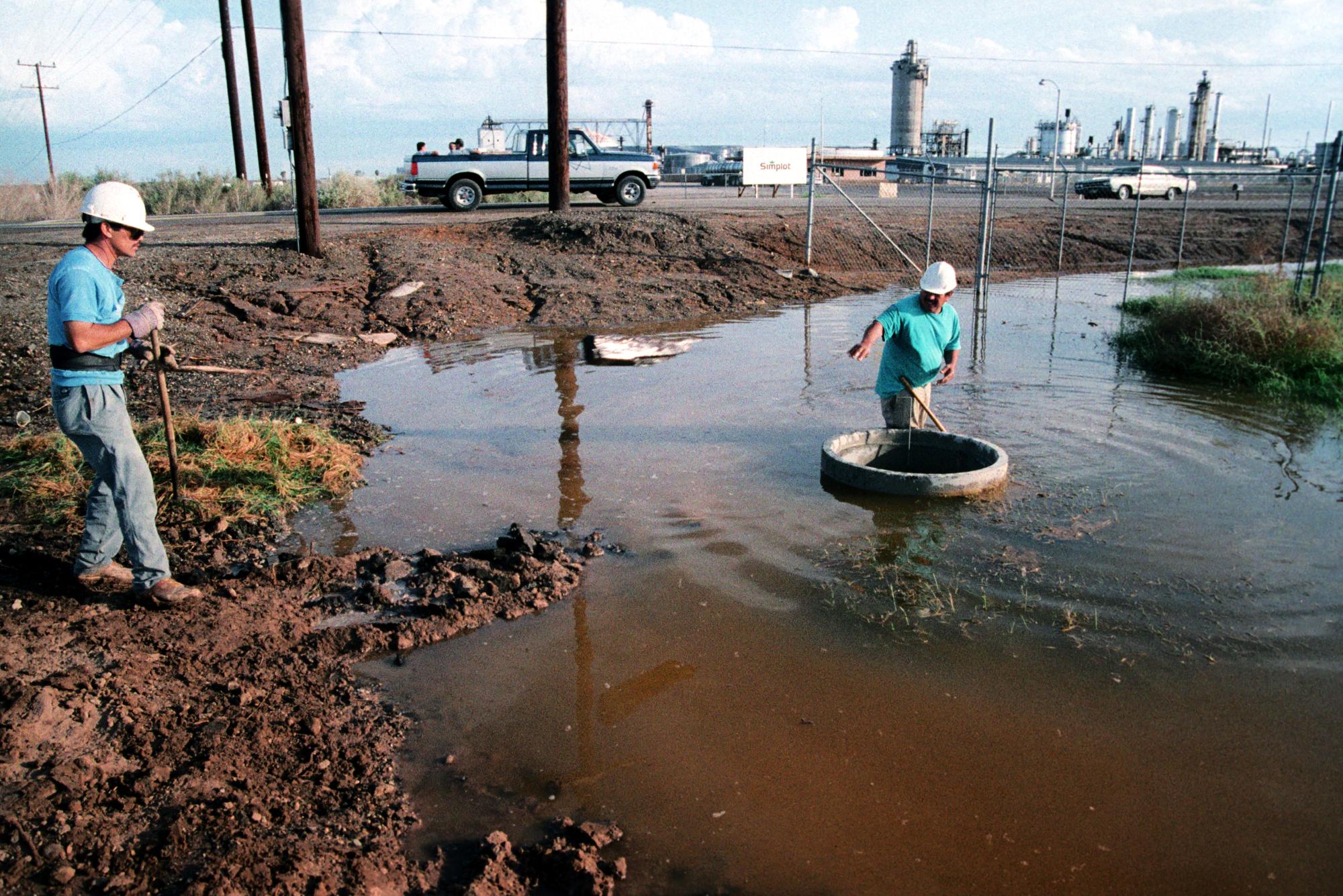 Imperial Valley Press (1992) - Flooding #2