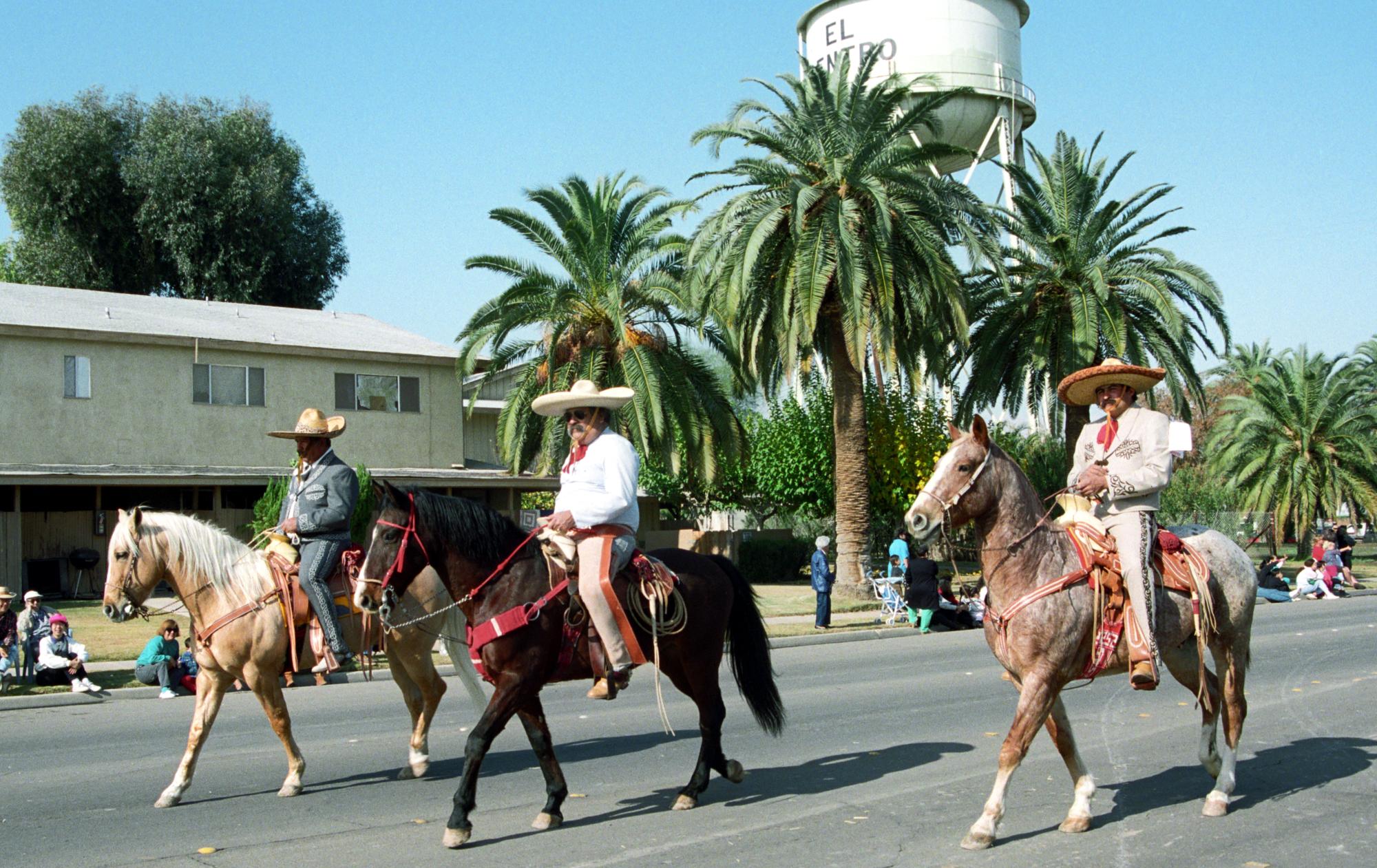 Imperial Valley Press (1992) - El Centro Christmas Parade #04