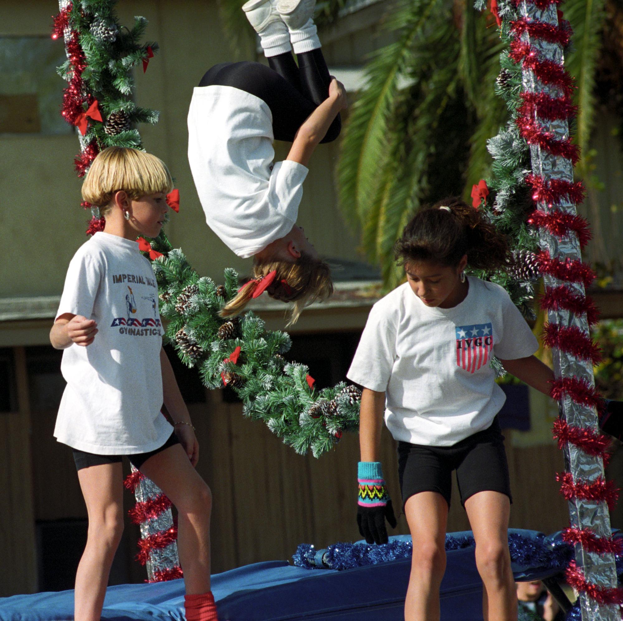 Imperial Valley Press (1992) - El Centro Christmas Parade #13