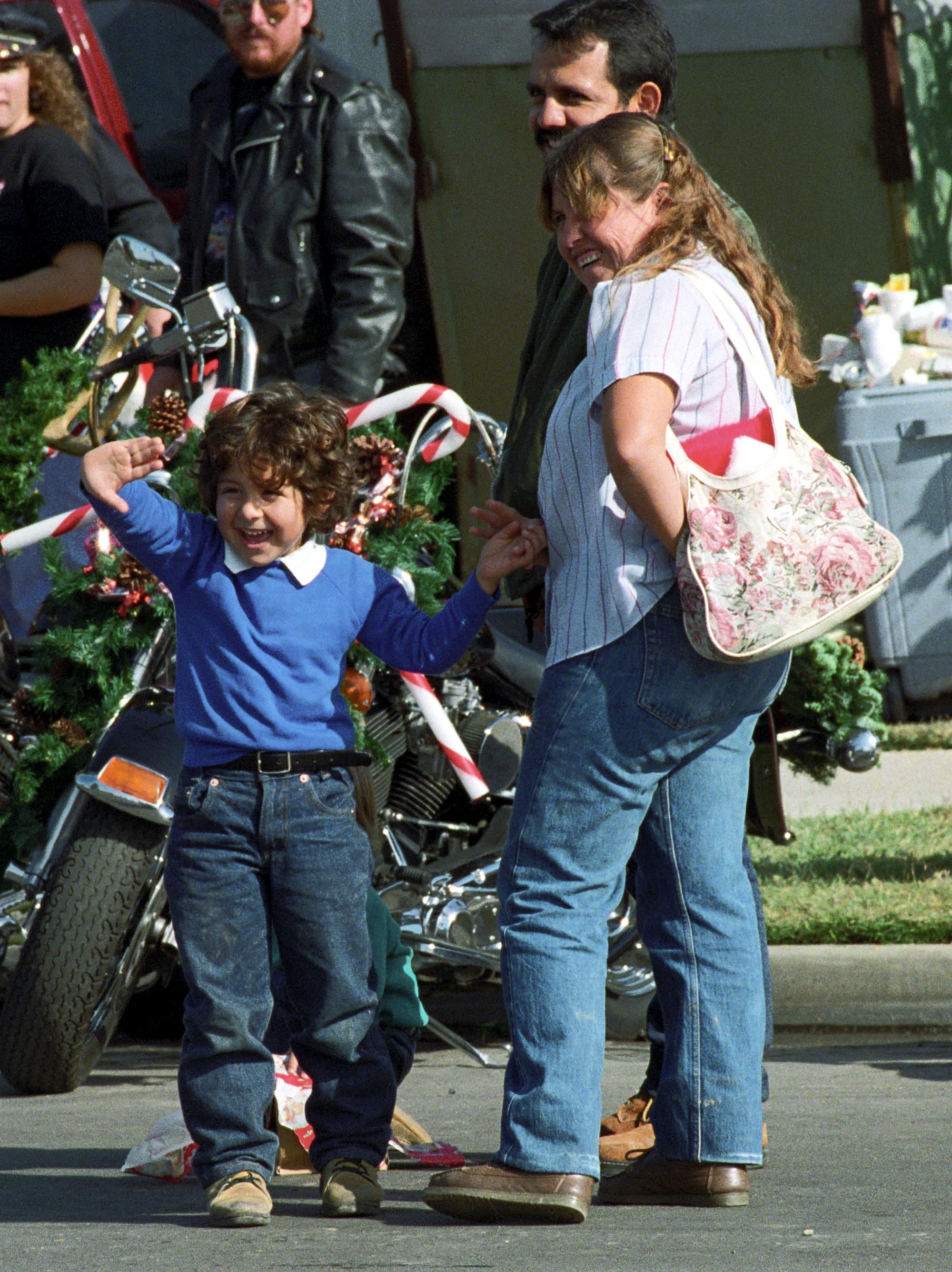 Imperial Valley Press (1992) - El Centro Christmas Parade #17