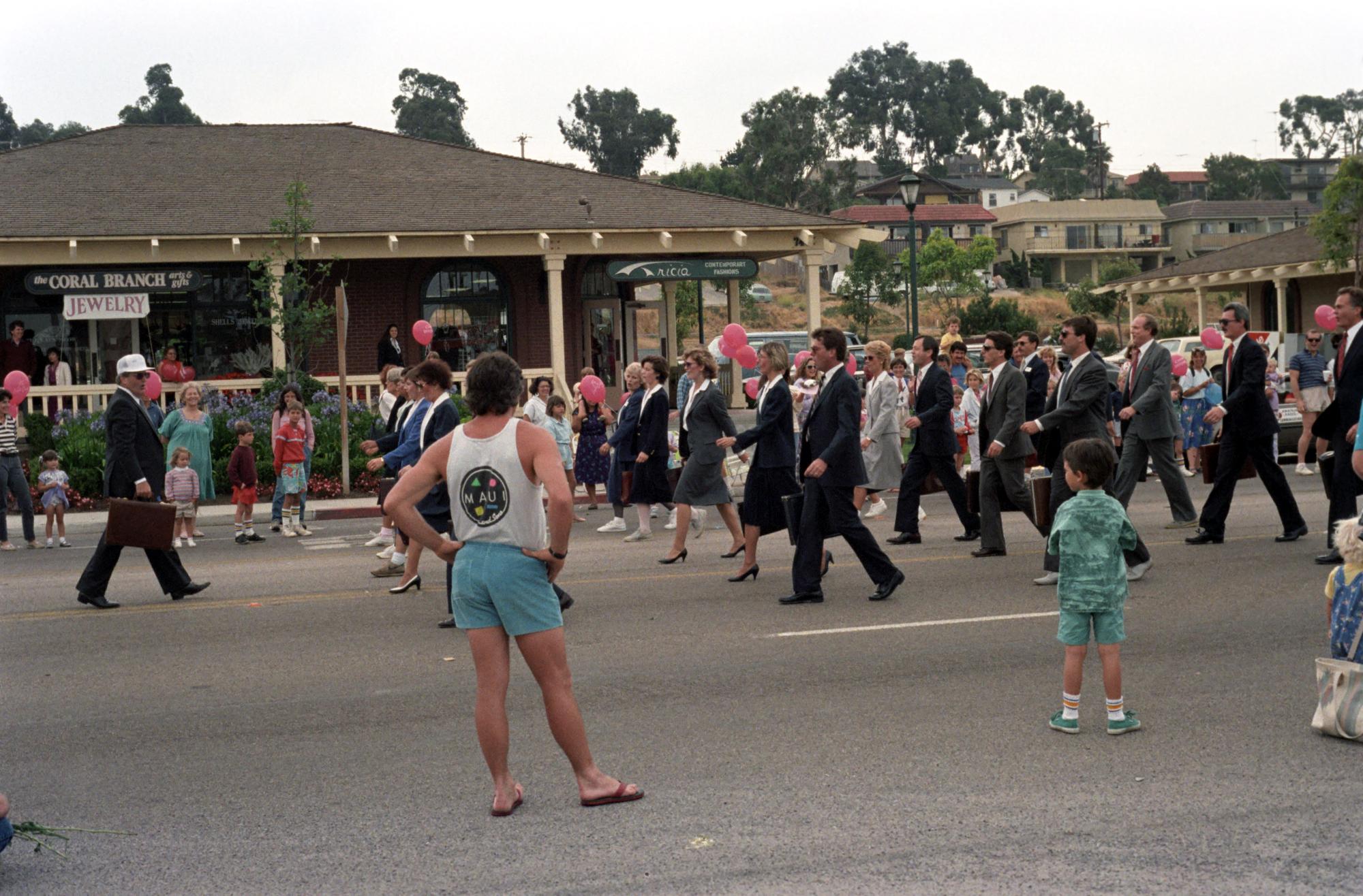 California (1992-2014) - Surf Parade #1