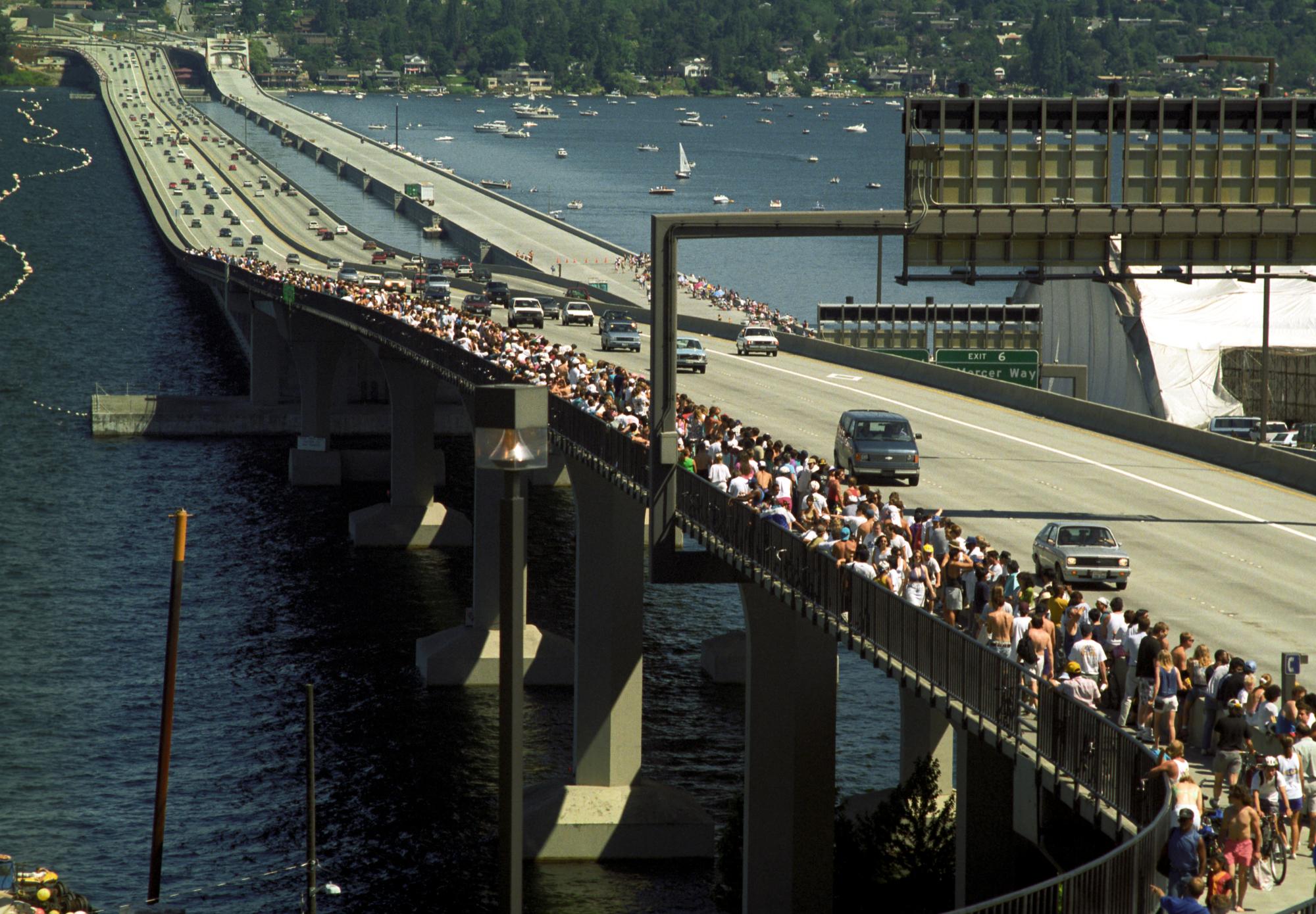 Seattle (1993) - I90Floating Bridge