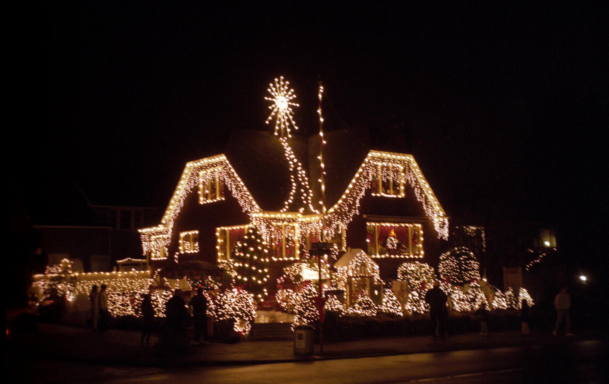 Seattle (2000) - House Christmas Lights #1