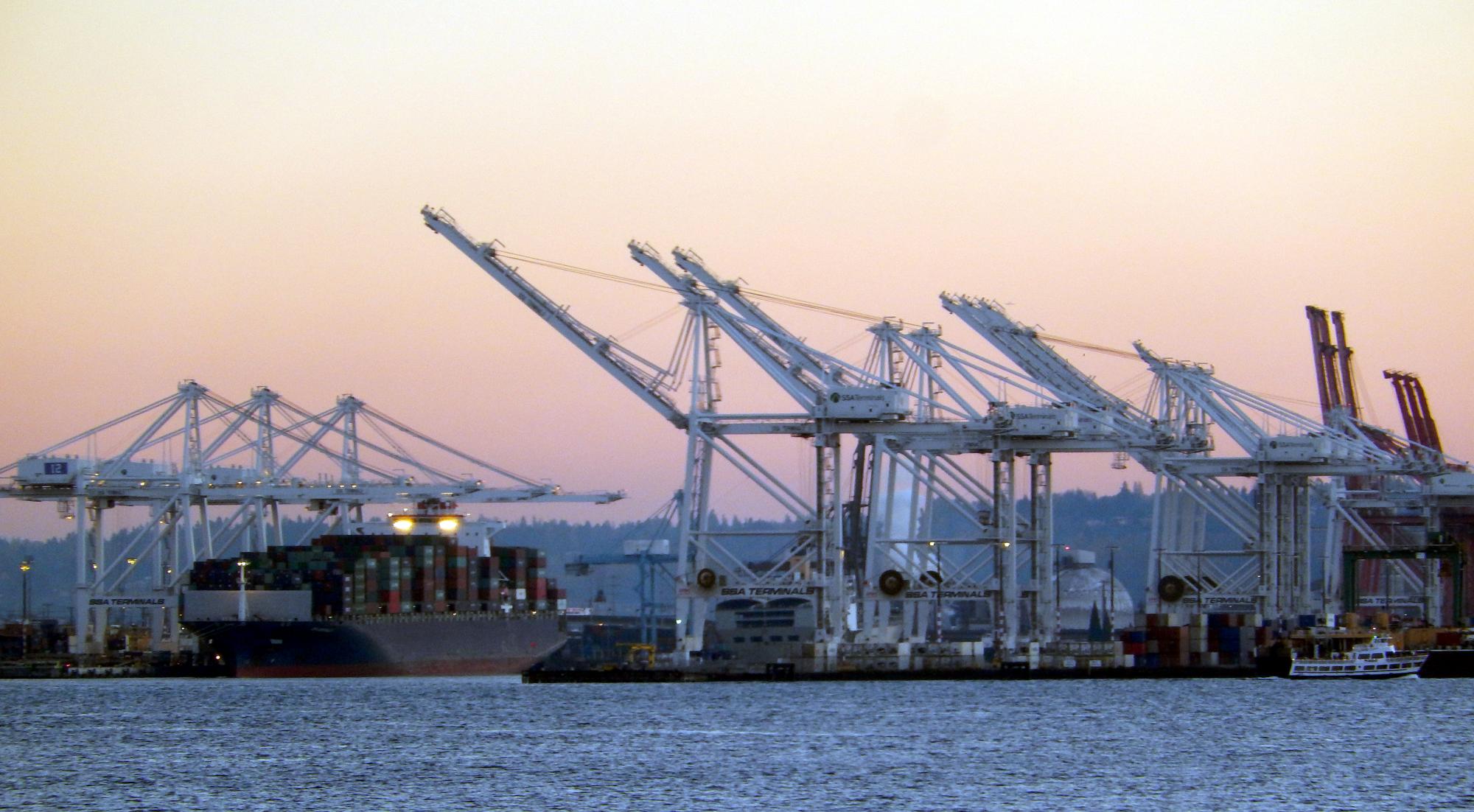 Seattle (2010-2019) - Port Cranes