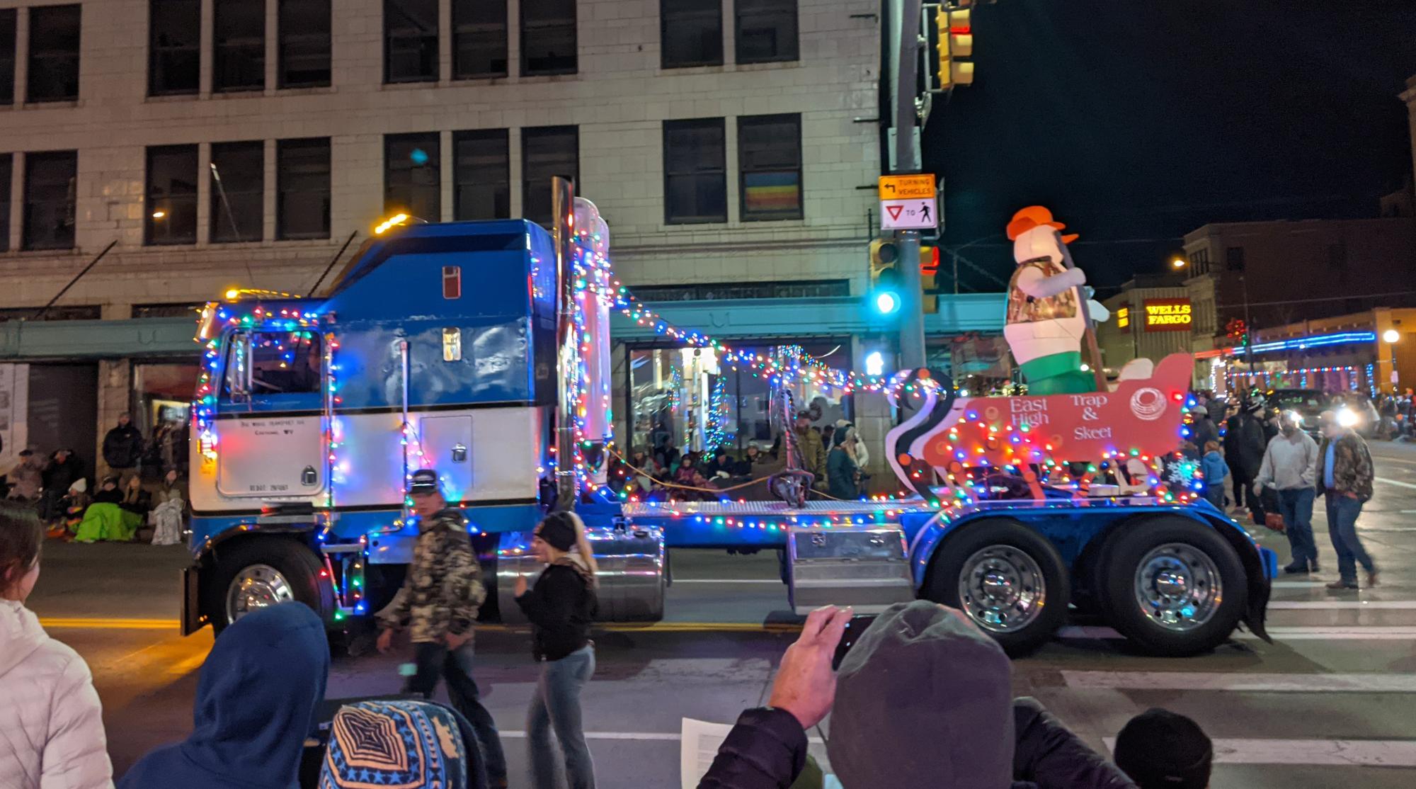 Cheyenne (2018-2021) - CHY Xmas Parade #07