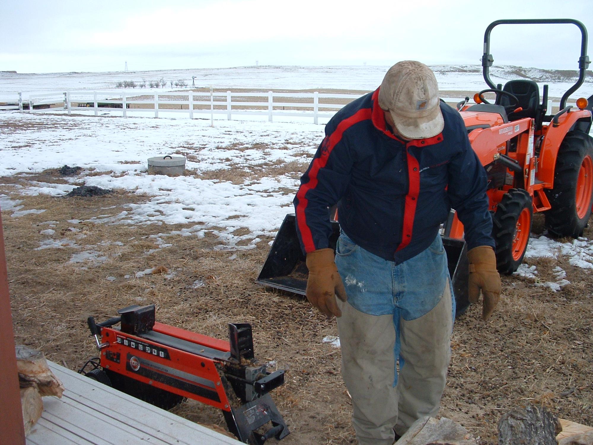 Holiday Ranch (2005-2009) - Louis Working #2