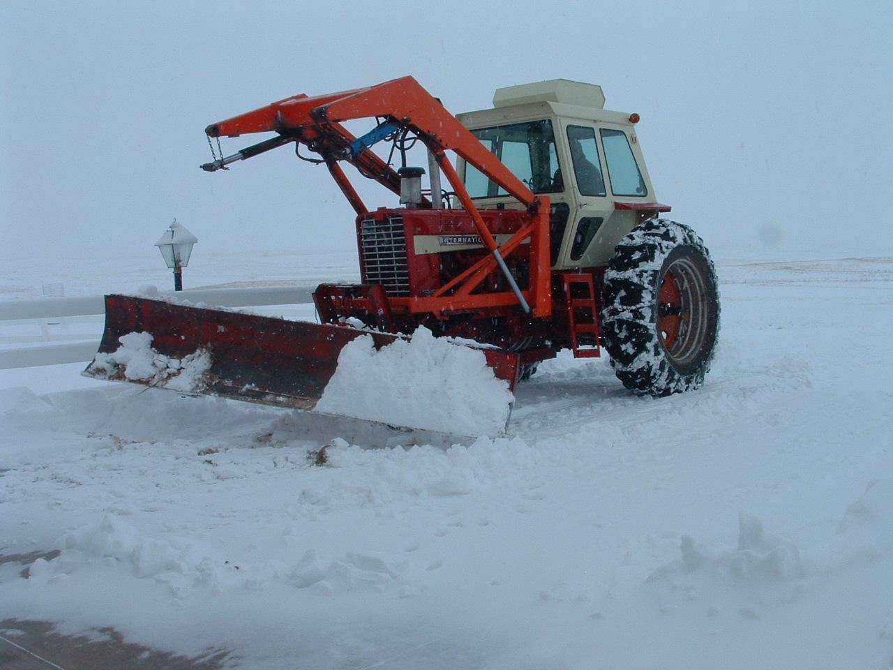 Holiday Ranch (2005-2014) - Clearing The Road