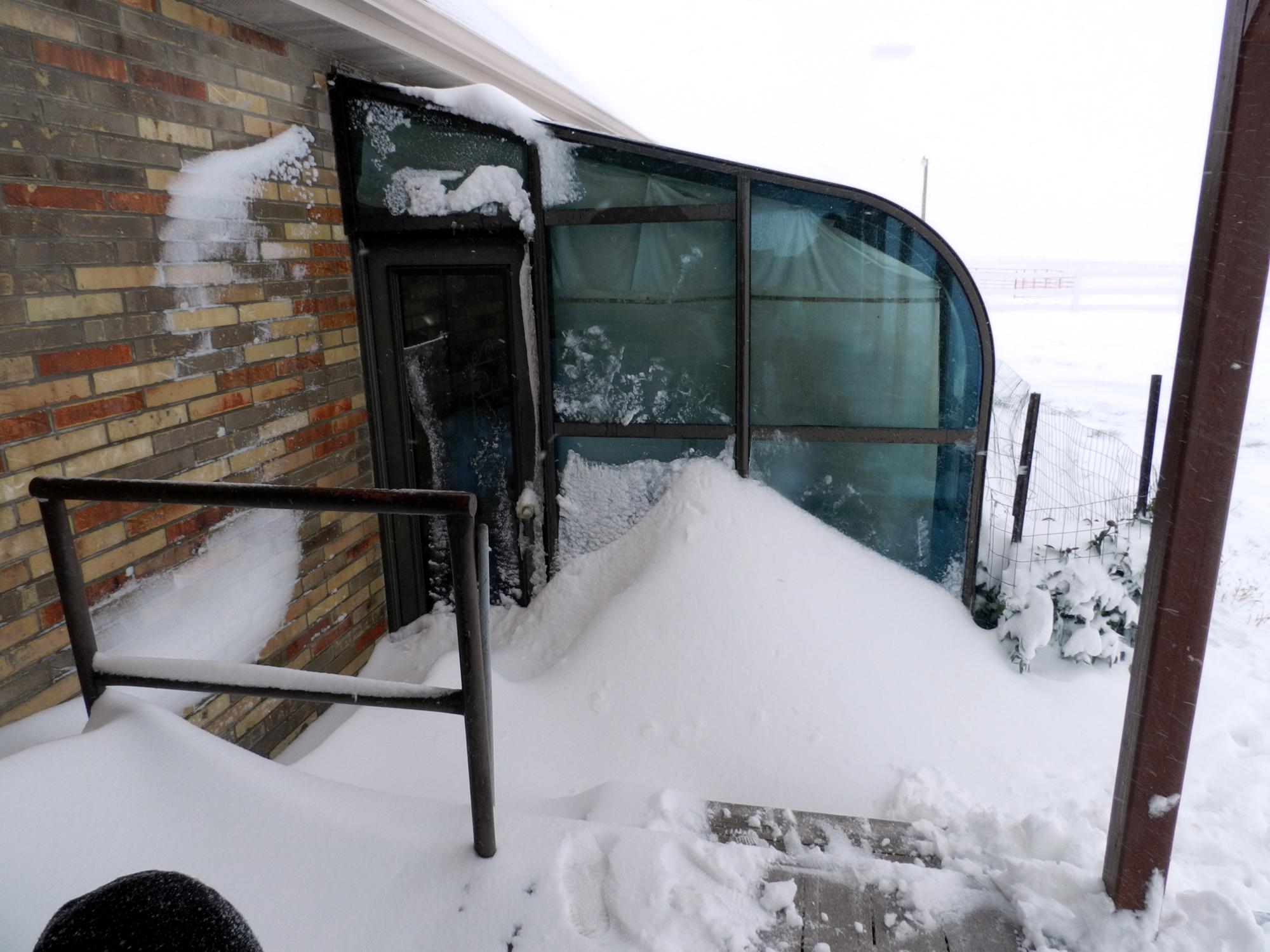 Holiday Ranch (2015-2019) - May Snow