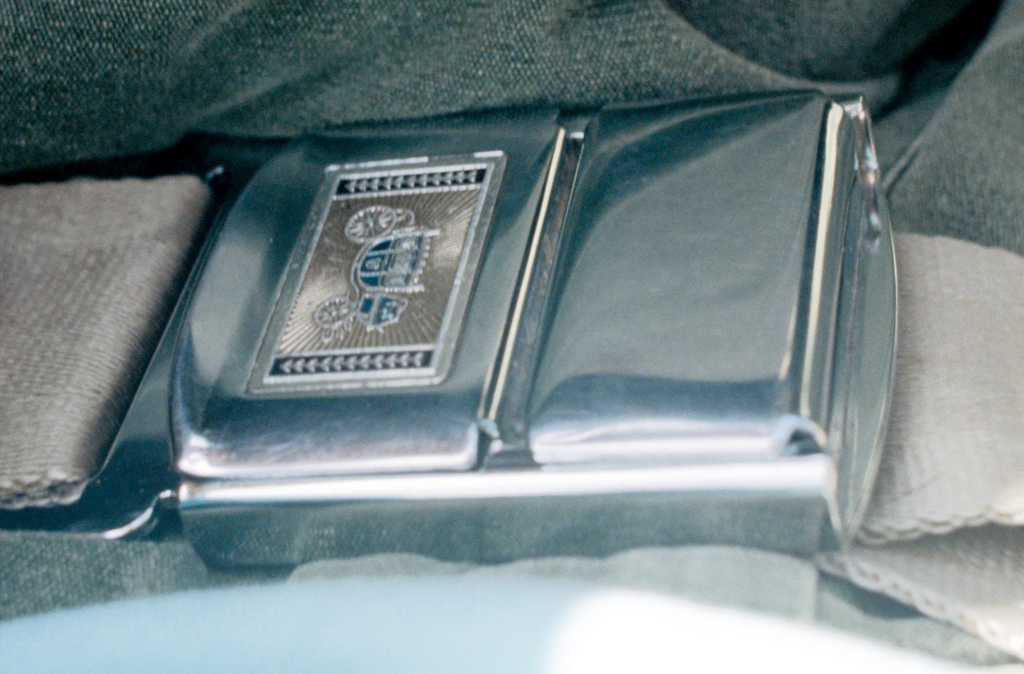 Vehicles - Olds Seat Buckle