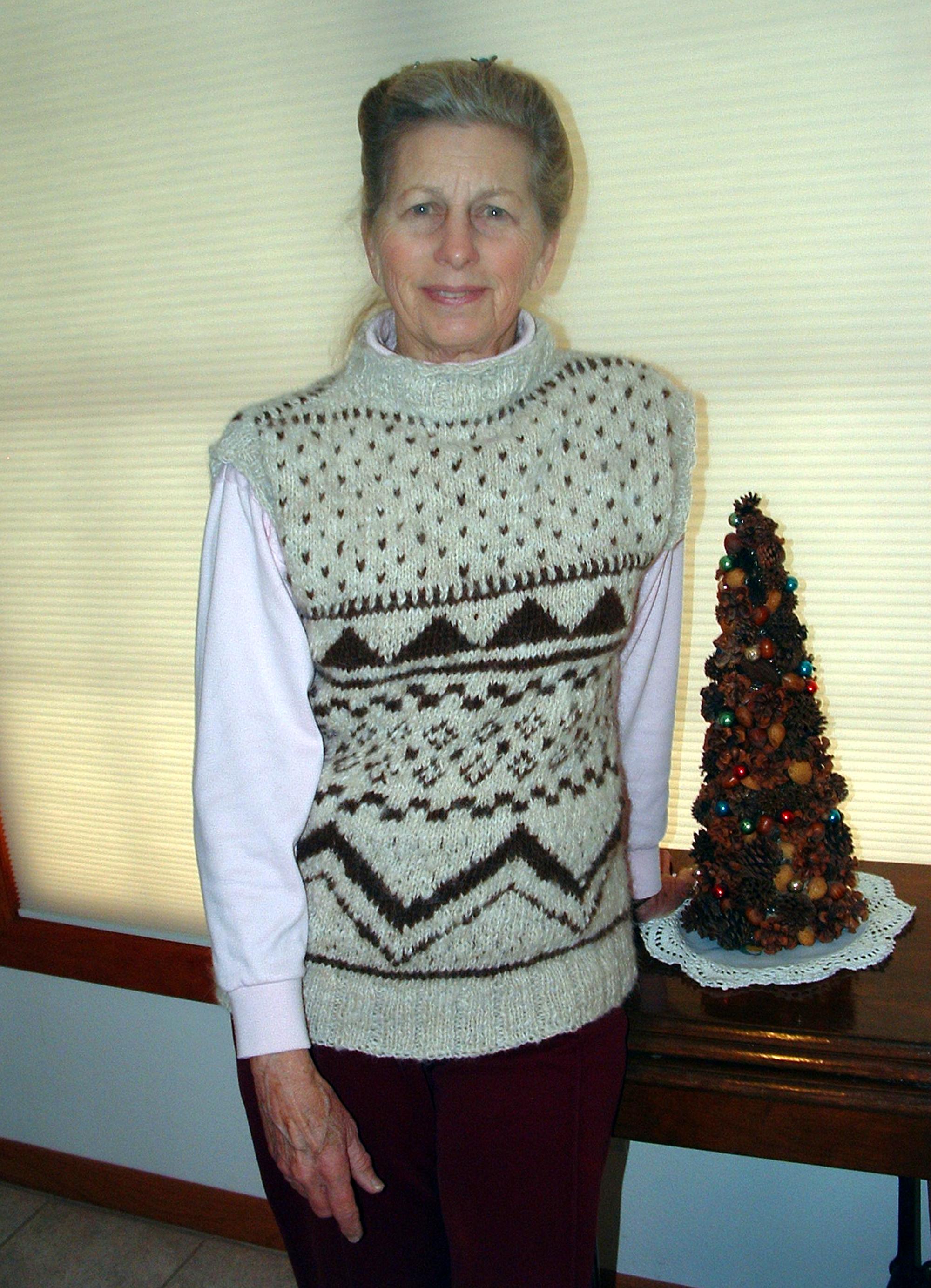 Barbaras Crafts - Barbara Sweater