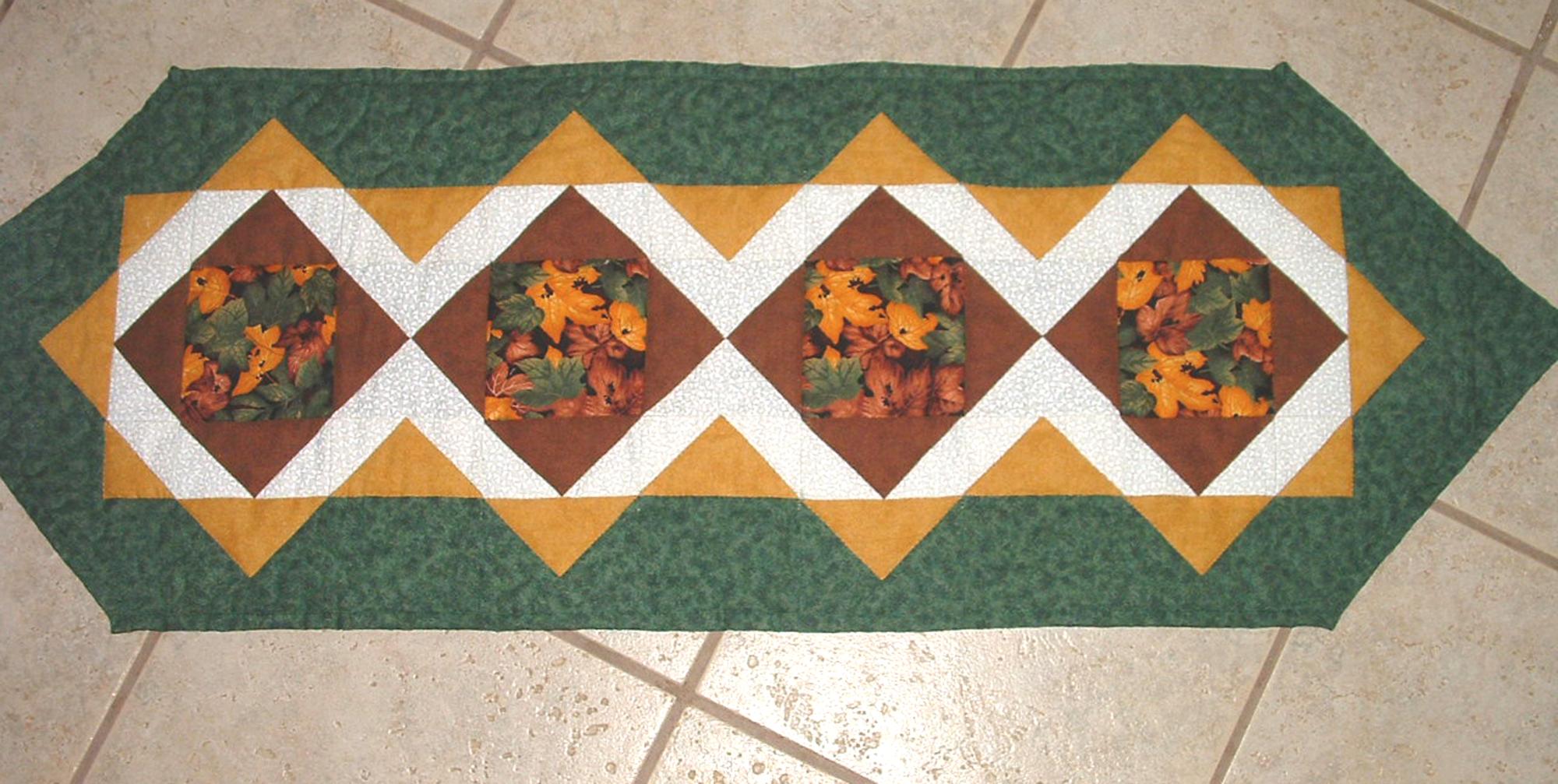 Barbaras Crafts - Table Runner #1