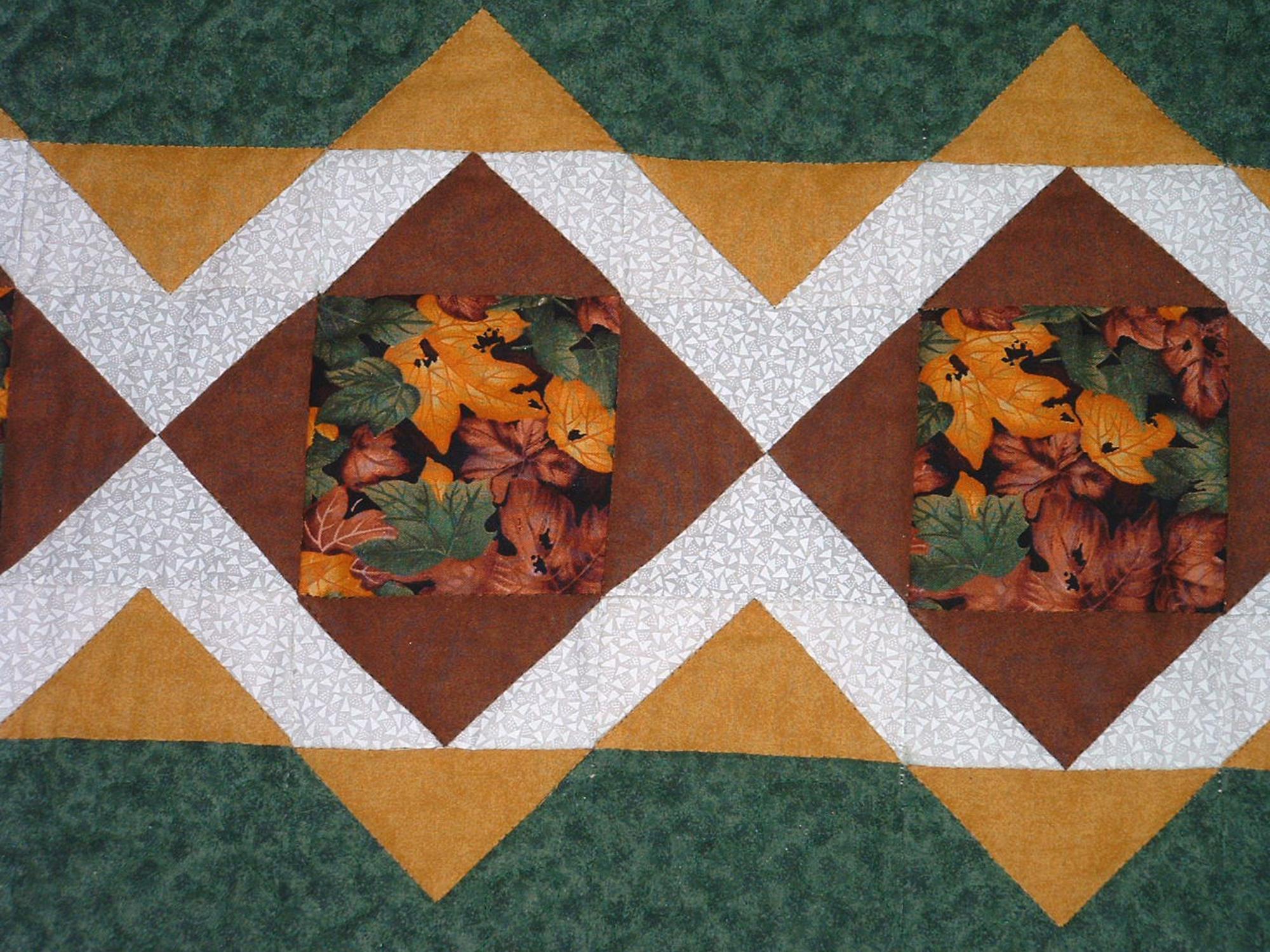 Barbaras Crafts - Table Runner #2