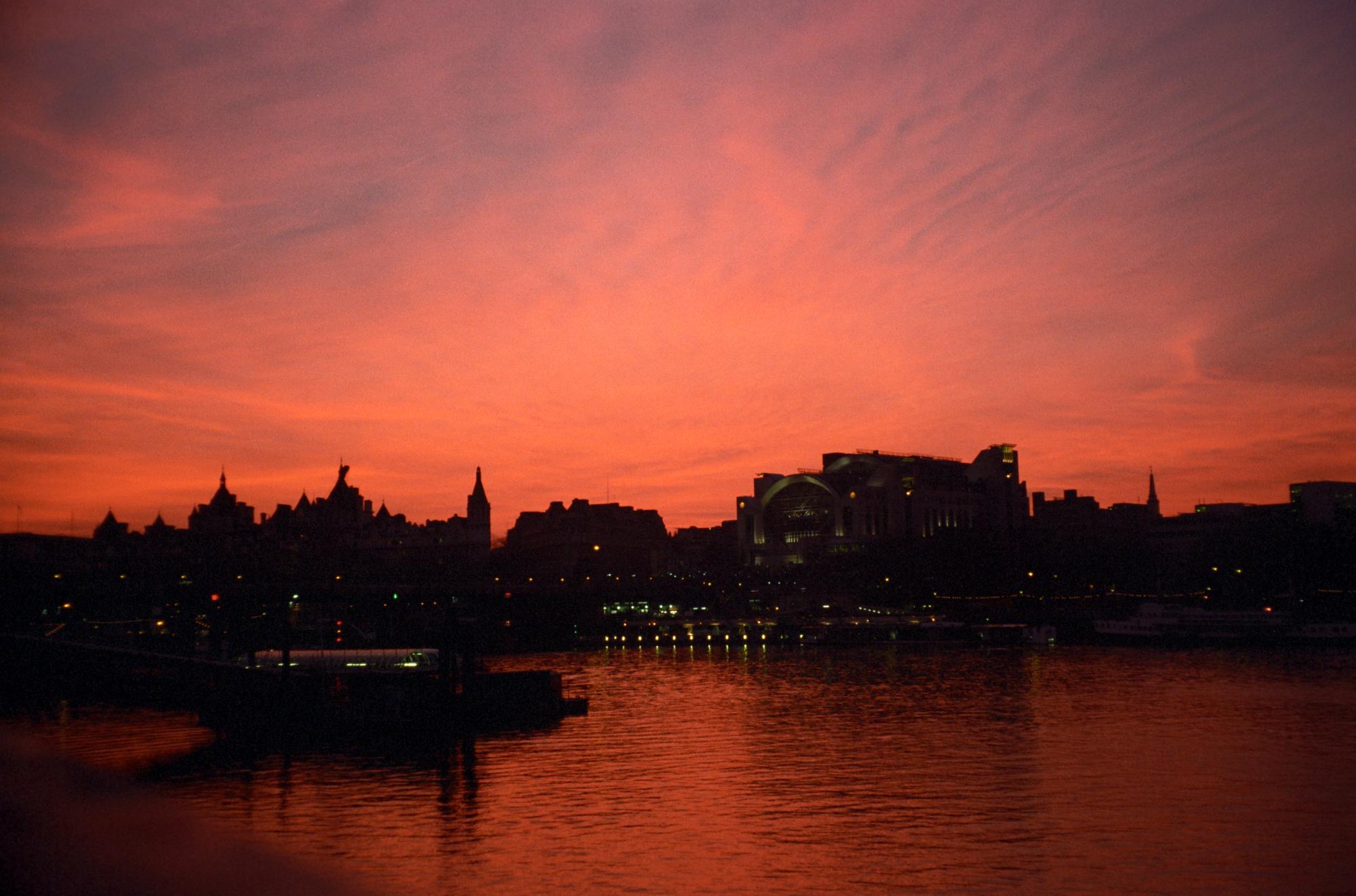 United Kingdom - Thames Sunset